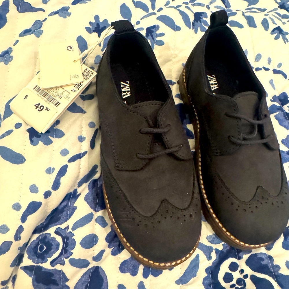 Kids dress shoes
